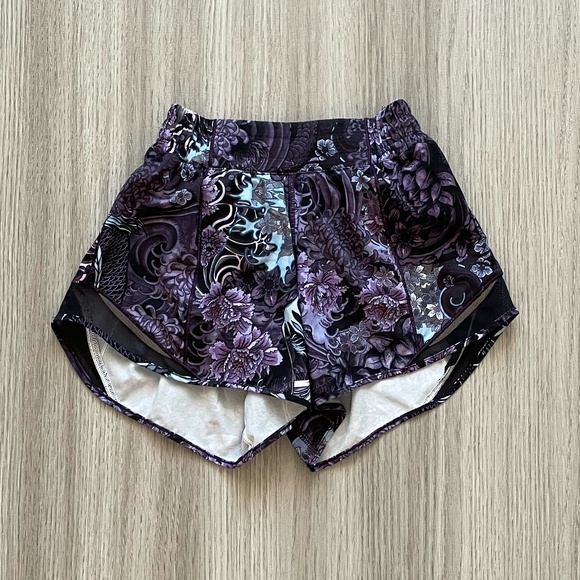 Lululemon Hotty Hot Short II Purple 2 - Picture 1 of 12